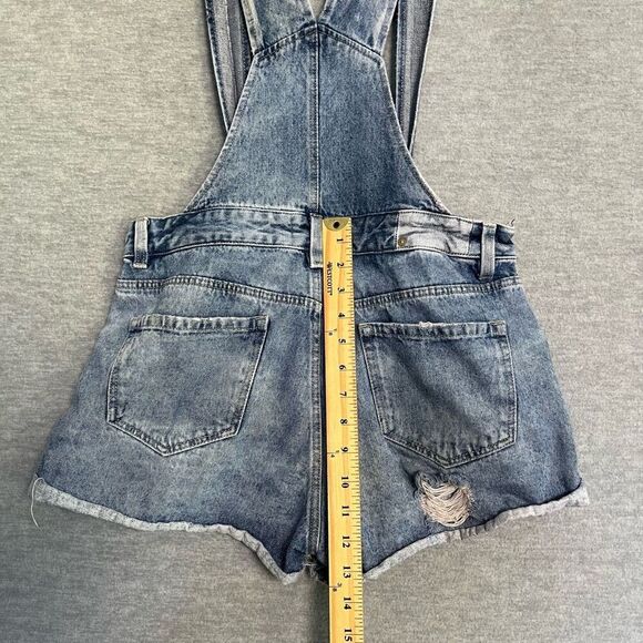 Zara Distressed Blue Denim Shortalls Size 6 Shorts Overalls Vintage Collection - Picture 8 of 13